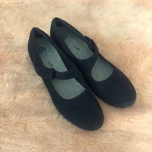 Cloudsteppers by Clarks Mary Janes